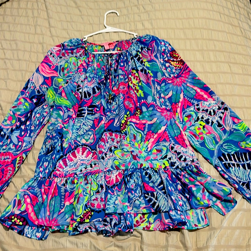 Lilly Pulitzer Pink and Blue Graphic Tie Front Blouse